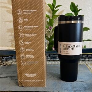 Stanley Quencher H2.0 Tumbler Matte Black
